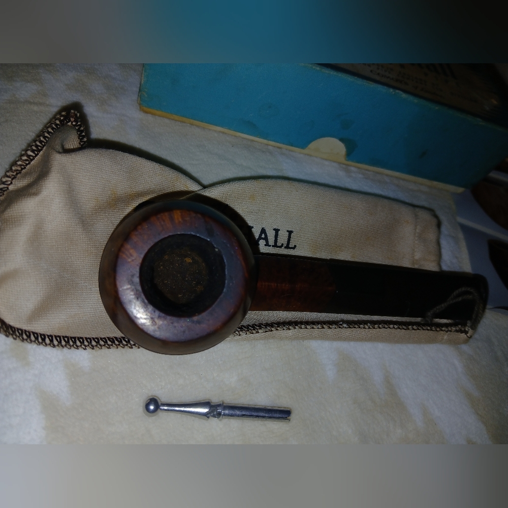 Amtique Comoy's The Guildhall London Pipe with Original Box, Bag Etc - Picture 2 of 9